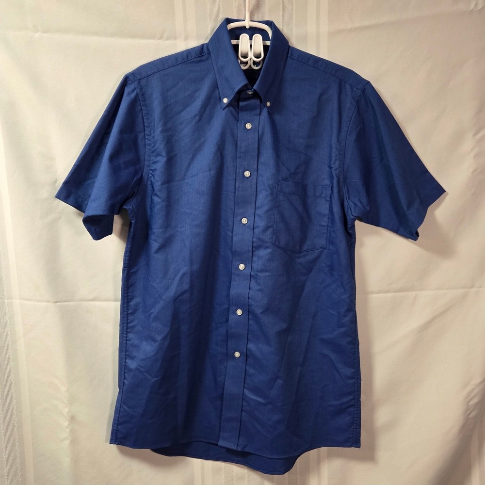 Van Heusen Button Down Shirt Mens S Blue Regular Fit Wrinkle Free Short Sleeve
